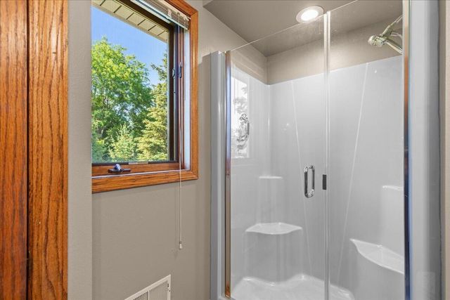 N103W15923 Founders LANE, Germantown, WI 53022