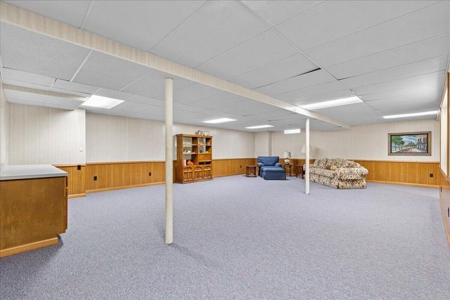 N103W15923 Founders LANE, Germantown, WI 53022