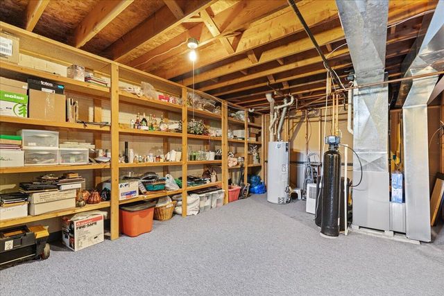 N103W15923 Founders LANE, Germantown, WI 53022
