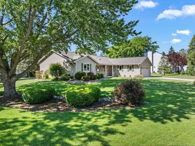 N103W15923 Founders LANE, Germantown, WI 53022