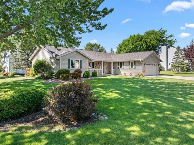N103W15923 Founders LANE, Germantown, WI 53022