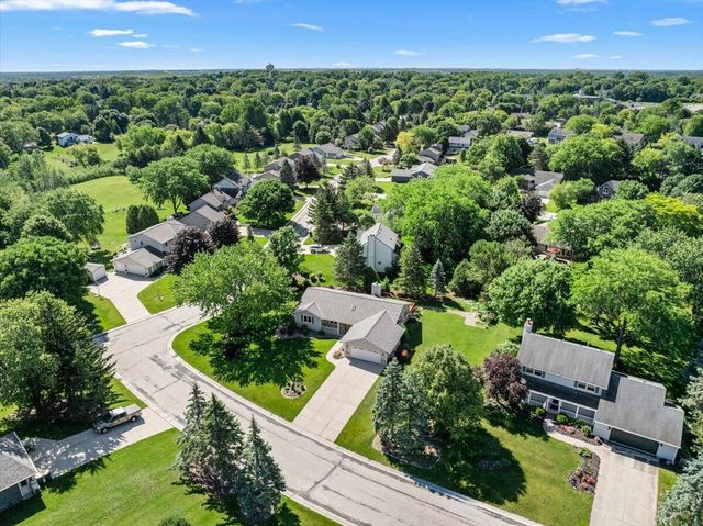 N103W15923 Founders LANE, Germantown, WI 53022