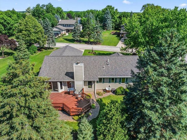 N103W15923 Founders LANE, Germantown, WI 53022