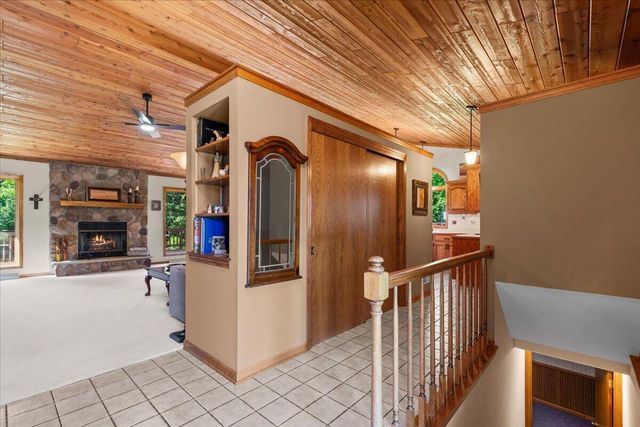 N103W15923 Founders LANE, Germantown, WI 53022