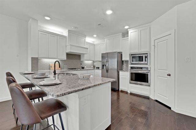 432 Texas Drive, Plano, TX 75075