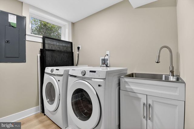 1004 ELM AVE, Takoma Park, MD 20912