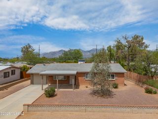 5731 E Helen Street, Tucson, AZ 85712