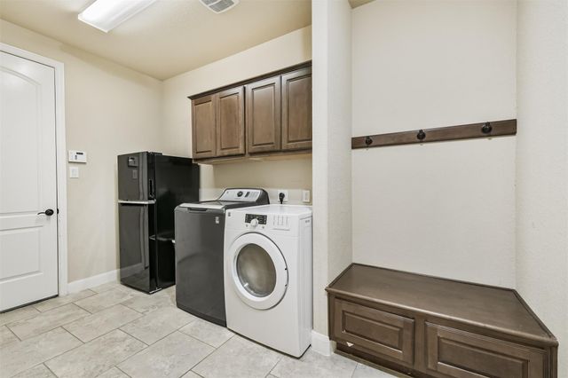 23 Langstone Place, Spring, TX 77389