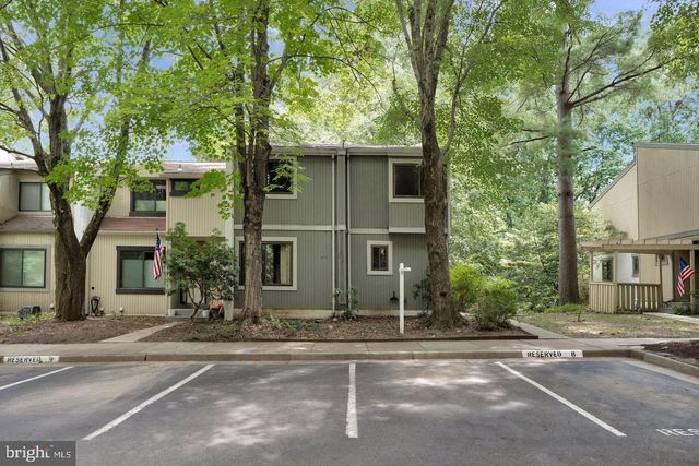 2347 MILLENNIUM LN, Reston, VA 20191