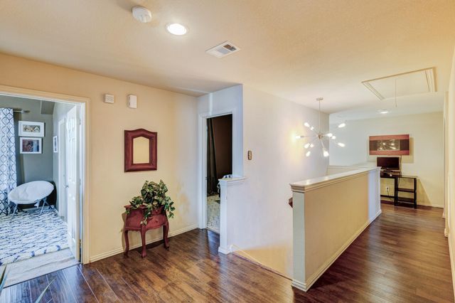 936 Bending Oak Drive, Cedar Hill, TX 75104