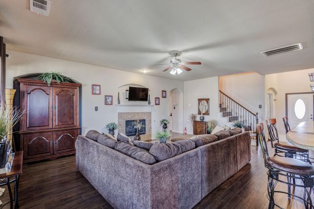 936 Bending Oak Drive, Cedar Hill, TX 75104