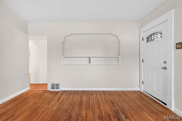 8907 Argyle Avenue, Overland, MO 63114