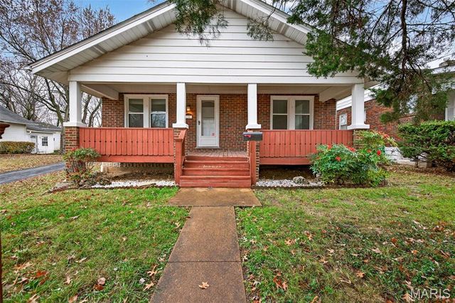 8907 Argyle Avenue, Overland, MO 63114