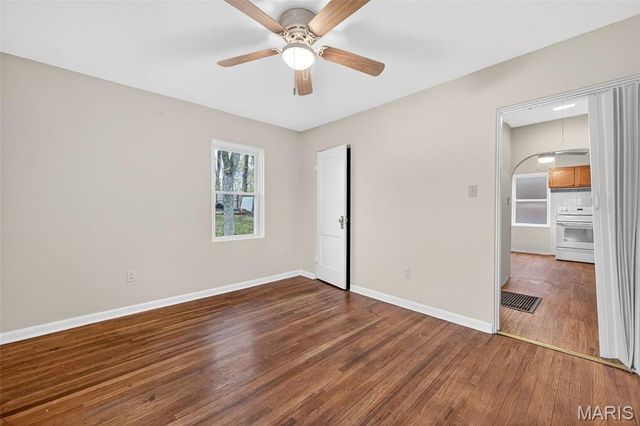 8907 Argyle Avenue, Overland, MO 63114