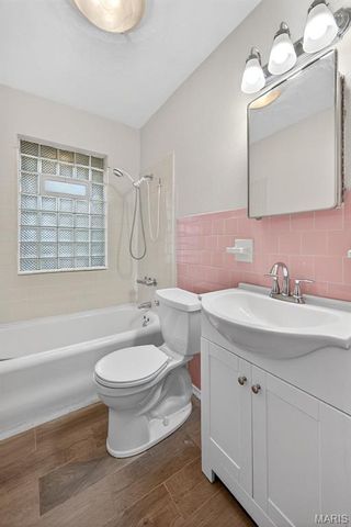 8907 Argyle Avenue, Overland, MO 63114