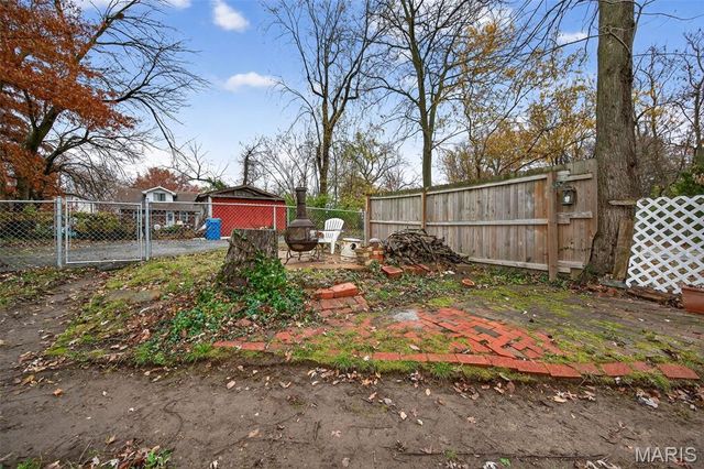 8907 Argyle Avenue, Overland, MO 63114