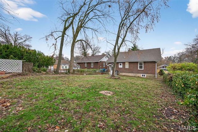 8907 Argyle Avenue, Overland, MO 63114