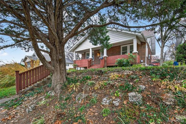 8907 Argyle Avenue, Overland, MO 63114