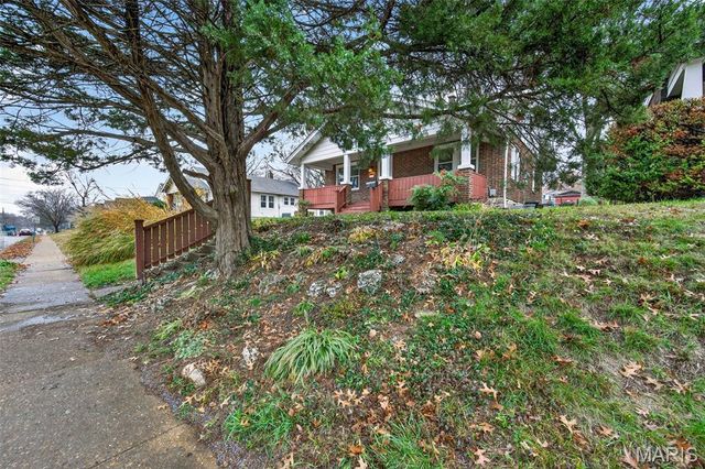 8907 Argyle Avenue, Overland, MO 63114