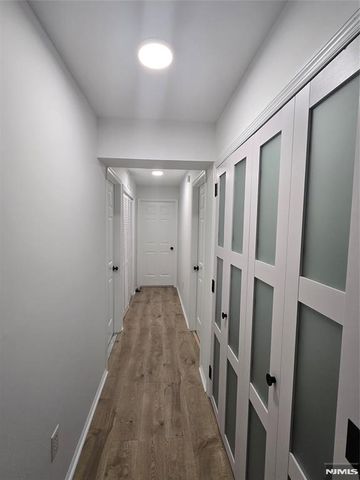 2080 Drake Court, Mahwah, NJ 07430