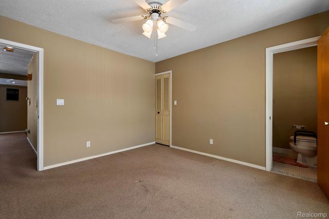 27094 Sandy Hill Ln 24, Lyon Charter Township, MI 48165