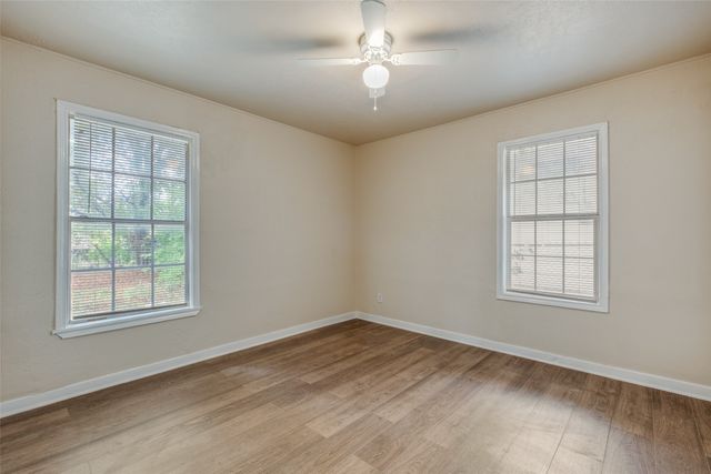 133 W Hobson Avenue, Dallas, TX 75224