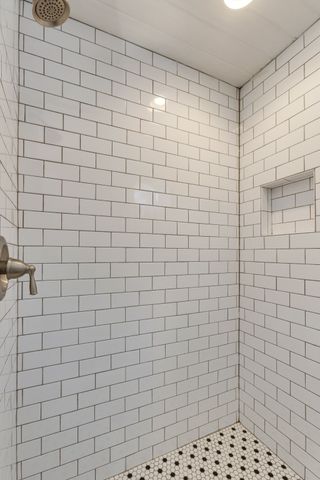 2106 Sharondale Dr, Nashville, TN 37215