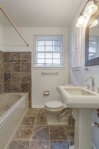 2106 Sharondale Dr, Nashville, TN 37215