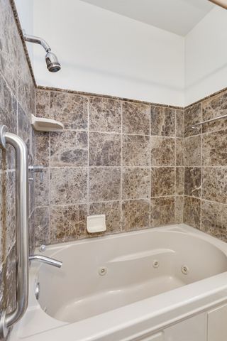 2106 Sharondale Dr, Nashville, TN 37215