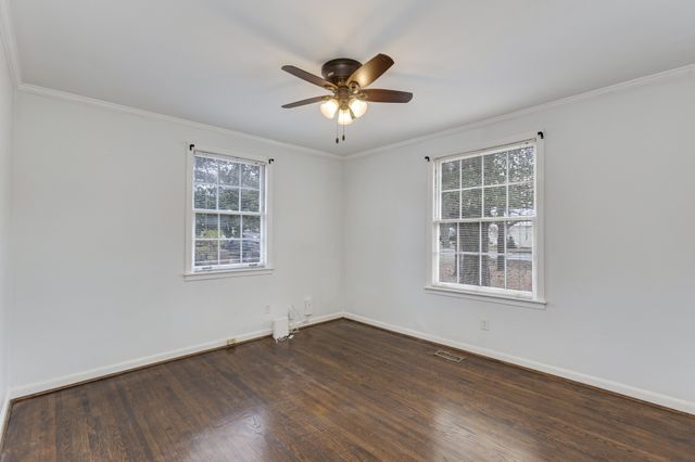 2106 Sharondale Dr, Nashville, TN 37215