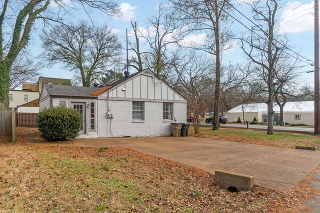 2106 Sharondale Dr, Nashville, TN 37215