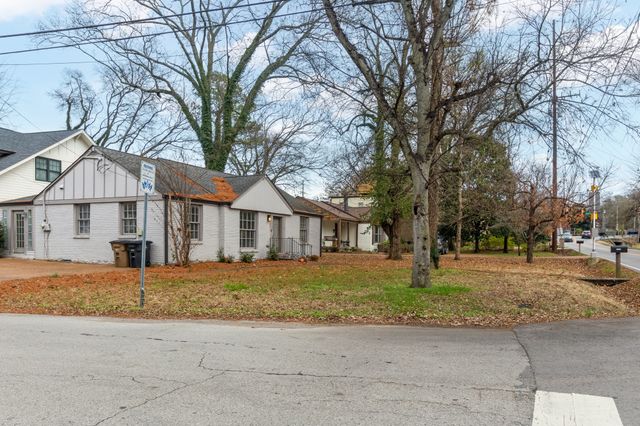 2106 Sharondale Dr, Nashville, TN 37215