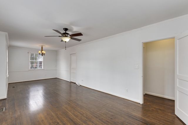 2106 Sharondale Dr, Nashville, TN 37215