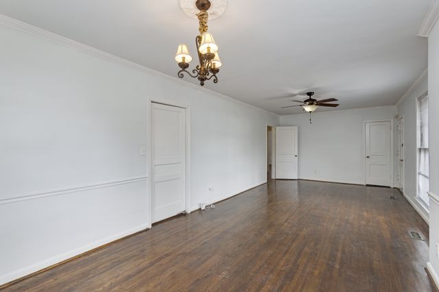 2106 Sharondale Dr, Nashville, TN 37215