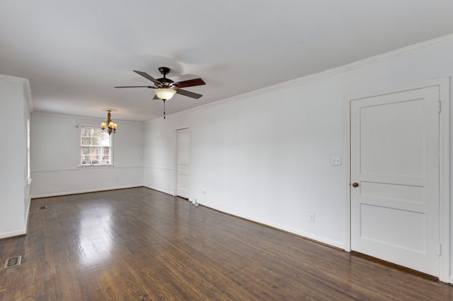 2106 Sharondale Dr, Nashville, TN 37215