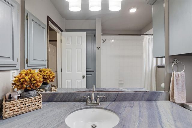 7412 Stinchcomb Drive, Oklahoma City, OK 73132