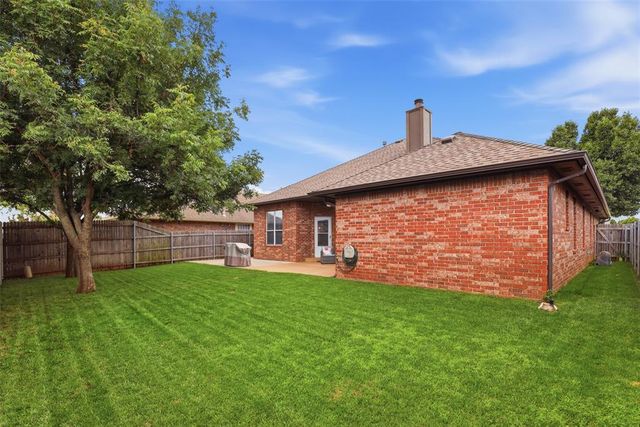 7412 Stinchcomb Drive, Oklahoma City, OK 73132