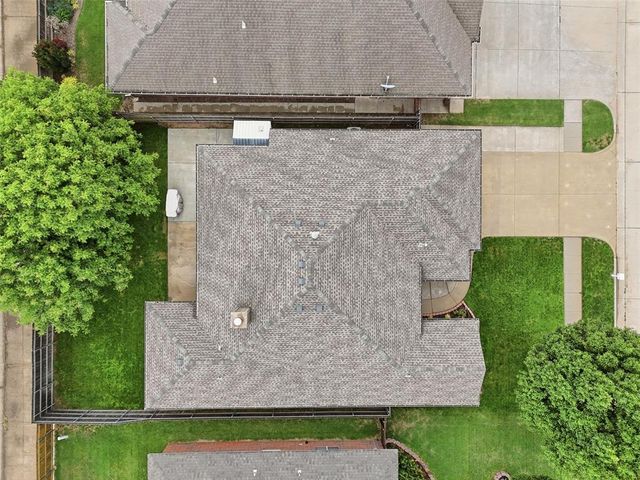 7412 Stinchcomb Drive, Oklahoma City, OK 73132