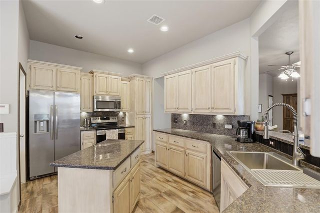 7412 Stinchcomb Drive, Oklahoma City, OK 73132