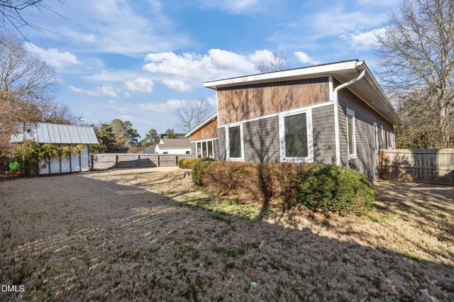 817 N King Charles Road, Raleigh, NC 27610