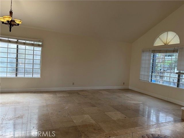 2421 Mangular, Corona, CA 92882