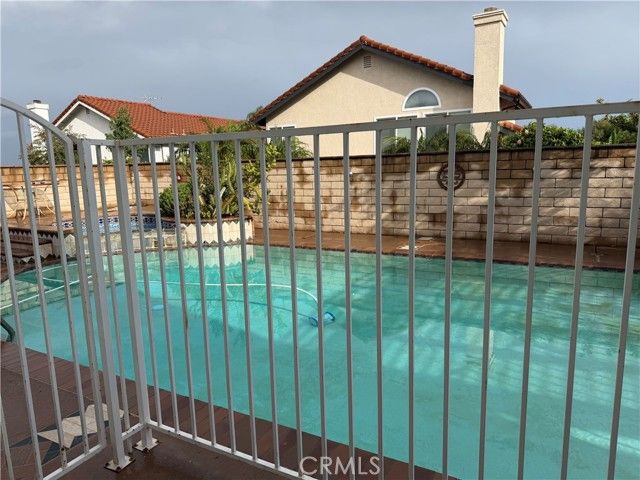 2421 Mangular, Corona, CA 92882