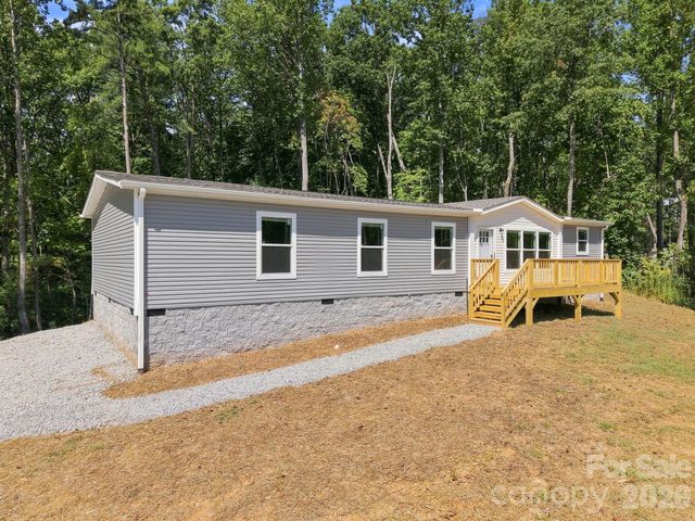 93 Foxcroft Lane, Flat Rock, NC 28792