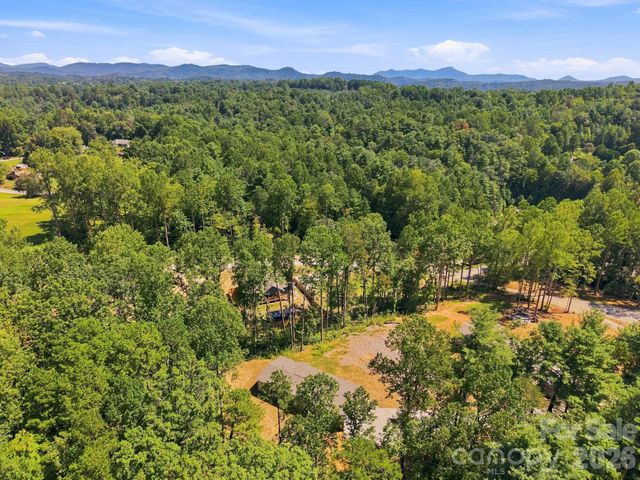 93 Foxcroft Lane, Flat Rock, NC 28792