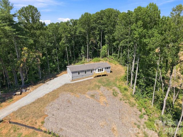 93 Foxcroft Lane, Flat Rock, NC 28792