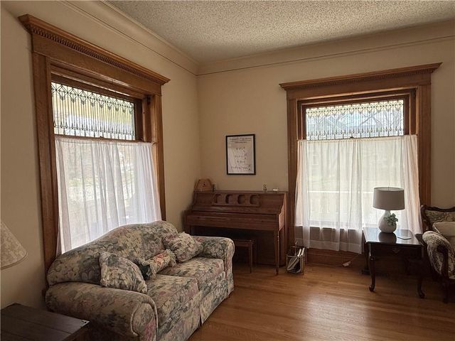 215 S 5th Street, Independence, KS 67301