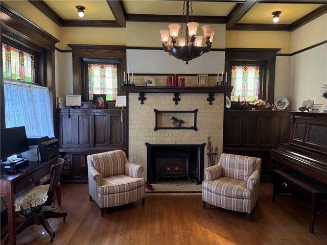 215 S 5th Street, Independence, KS 67301