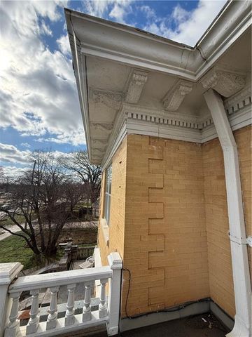 215 S 5th Street, Independence, KS 67301