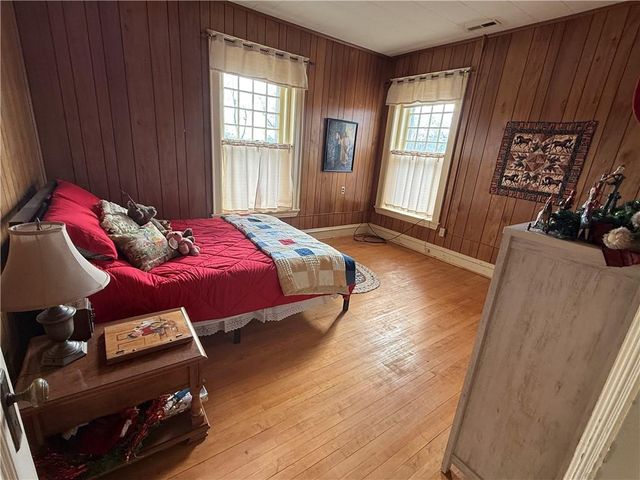 215 S 5th Street, Independence, KS 67301