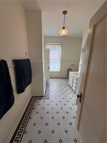 215 S 5th Street, Independence, KS 67301